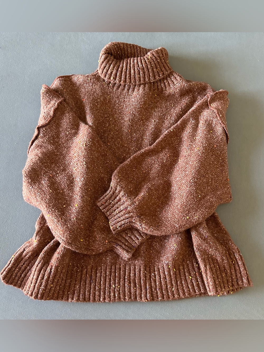 Gilli Brown/Rust Speckled Knit Ribbed Turtleneck Pullover Sweater